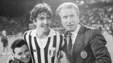 Το συγκινητικό μήνυμα του Τραπατόνι για τον Ρόσι: «Αντίο Πάολο, οι παίκτες δεν πρέπει να φεύγουν πριν από τους προπονητές» 