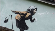 Βρετανία: Πώς ένα σκίτσο του Banksy εκτόξευσε την αξία ενός σπιτιού από 300.000 στις 5 εκατ. στερλίνες