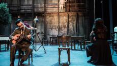 «Η Στέλλα με τα κόκκινα γάντια»: Το έργο του Ιάκωβου Καμπανέλλη σε live streaming 