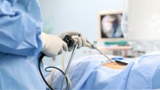 Γιατί πρέπει να γνωρίζετε πότε έχει γενέθλια ο γιατρός σας πριν μπείτε στο χειρουργείο