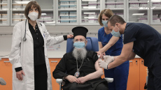Εμβόλιο - Μητροπολίτης Ιερόθεος στο protothema.gr: Ο Θεός ενεργεί μέσα από τον άνθρωπο και την επιστήμη