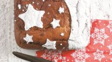 Βασιλόπιτα με σιρόπι αγαύης και ταχίνι