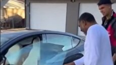 Ο Μάικλ Πόρτερ Τζούνιορ έκανε δώρο έκπληξη στον πατέρα του ένα... αυτοκίνητο