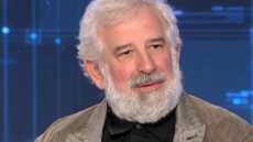 Πέτρος Φιλιππίδης: Η καριέρα, τα αρνητικά σχόλια, ο γιος του και η επιστροφή στην TV