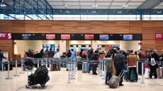 Κορωνοϊός - Γερμανία: Στο τραπέζι η απαγόρευση εισερχόμενων πτήσεων λόγω μετάλλαξης