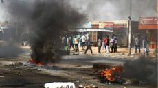 Eπίτιμος πρόξενος Ελλάδας στο Σουδάν: Δεν τολμάνε να ανοίξουν παράθυρο – Θα αρχίσουν πυροβολισμοί