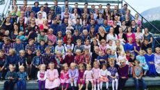 Πώς είναι να ζεις σε μια πολυγαμική αίρεση; Τρεις γιοι Καναδού πατέρα με... 150 παιδιά απαντούν!