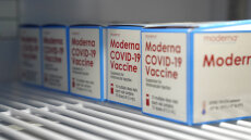 Moderna: Σχεδιάζουμε συμπληρωματικό εμβόλιο που θα καλύπτει όλες τις μεταλλάξεις του κορωνοϊού