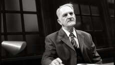 Καταλειφός για Κιμούλη: Η γενιά μας να ζητήσει συγγνώμη - Αντιδράσεις από Καφετζόπουλο και Οικονομάκη