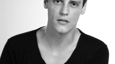 Αλέξανδρος Βάρθης κατά Κώστα Ζάπα: Με ρώτησε «πόσο βαθιά μπορείς να φτάσεις για έναν ρόλο»;