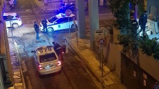 Επίθεση με γκαζάκια στα γραφεία εφημερίδων στο Παγκράτι
