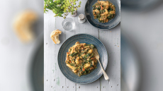 Η συνταγή της ημέρας: Σουπιές με σπανάκι