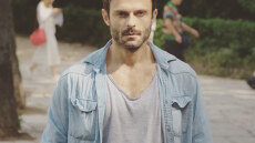 Γιώργος Παπαπαύλου (ηθοποιός): Σκηνοθέτης έβαλε το χέρι του βίαια μέσα στο παντελόνι μου