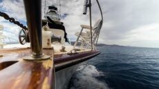 Άγιος Νικόλαος: Βυθίστηκε θαλαμηγός στη μαρίνα - «Alert» για ρύπανση από πετρέλαιο