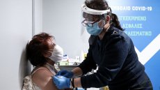 Εμβολιασμοί: Στο 10,14% το ποσοστό των πολιτών που έχουν λάβει έστω και μία δόση εμβολίου