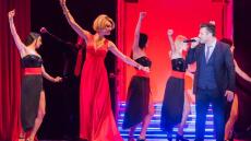 «Γοργόνες και Μάγκες»: Το αγαπημένο μιούζικαλ, στη θεατρική του εκδοχή, έρχεται στο διαδίκτυο - Δείτε βίντεο