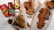 Φτιάχνουμε 3 μαρινάδες για το BBQ της Τσικνοπέμπτης