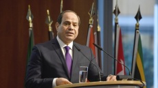 Σίσι: Μόνο ο Τραμπ μπορεί να σταματήσει τον πόλεμο στη Μέση Ανατολή