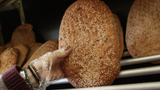 Καθαρά Δευτέρα: Τι ισχύει για σούπερ μάρκετ, φούρνους, ιχθυοπωλεία