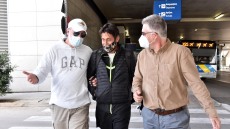 Survivor: Ο Πάνος Καλλίδης επέστρεψε στην Ελλάδα - Φωτογραφίες 