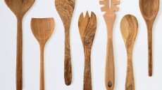 10 λόγοι για να μαγειρεύουμε με ξύλινη κουτάλα