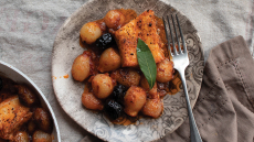 Μπακαλιάρος στιφάδο στο φούρνο