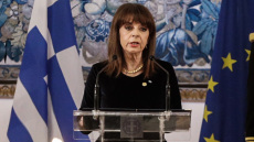 Σακελλαροπούλου στο επίσημο δείπνο για τα 200 χρόνια: «Οικουμενική η κληρονομιά της Ελληνικής Επανάστασης»