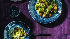 Αγκινάρες με κολοκυθάκια