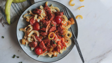 Σήμερα μαγειρεύουμε: Χυλοπίτες με σάλτσα σπετζοφάι