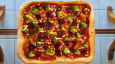 Φτιάχνουμε νηστίσιμη και αφράτη πίτσα! 