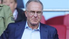 Καταπέλτης ο Ρουμενίγκε κατά της «απληστίας» των ποδοσφαιριστών