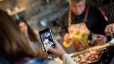 Κορωνοϊός: Άνοιγμα της εστίασης με ατομική ευθύνη προτείνει ο Λευτέρης Λαζάρου 