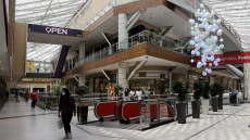 Lockdown: Έτσι θα επαναλειτουργήσουν εμπορικά κέντρα, κέντρα αισθητικής και εστίαση 