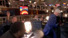 Όσκαρ 2021: Η Γκλεν Κλόουζ χόρεψε το «Da Butt» κουνώντας τα οπίσθιά της και προκάλεσε... παροξυσμό