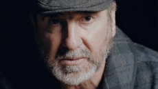 Καντονά για την κλωτσιά: «Για το μόνο που μετανιώνω είναι που δεν τον χτύπησα πιο δυνατά»