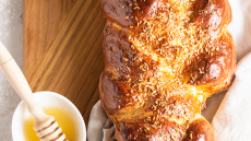 Συμβουλές για τέλεια τσουρέκια και πασχαλινά κουλούρια