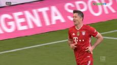 Αδιανόητο γυριστό του Λεβαντόφσκι για το 38ο γκολ του! - Δείτε βίντεο