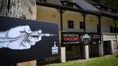 Κορωνοϊός - Ρουμανία: Το «Κάστρο του Δράκουλα» προσφέρει... εμβόλια κατά του ιού σε τουρίστες