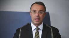 Σταϊκούρας: €3 δισ. το επόμενο διάστημα για επιχειρήσεις και νοικοκυριά