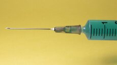 Μόσιαλος: Ρισκάρουν όσοι δεν κάνουν εμβόλια ή εμποδίζουν τα παιδιά τους - Ιδού οι λόγοι