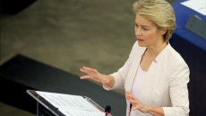 Φον ντερ Λάιεν: Το πρόγραμμα εμβολιασμού της Ελλάδας το ζηλεύουν πολλές χώρες στην Ευρώπη