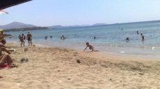 Κορωπί: Τρόμος για γυναίκα στην παραλία της Αγίας Μαρίνας - Την βιντεοσκοπούσαν και επιχείρησαν να την ξεγυμνώσουν