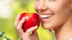 Διατροφική ψυχιατρική: Αυτές οι τροφές μάς φτιάχνουν τη διάθεση