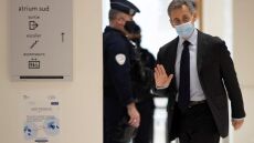 Νικολά Σαρκοζί: Ένα χρόνο φυλάκιση με τους έξι μήνες χωρίς αναστολή ζητούν οι εισαγγελείς