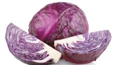 Κι όμως, έφτιαξαν μπλε παγωτό από κόκκινο λάχανο!