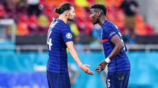 Απίστευτο σκηνικό στο Euro: Πήγαν να πιαστούν στα χέρια η μητέρα του Ραμπιό με συγγενείς των Πογκμπά και Εμπαπέ