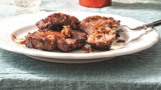 Χοιρινό στη γάστρα με μέλι