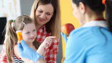 Συμπληρώματα διατροφής: Πότε είναι αναγκαία σε παιδιά και εφήβους;