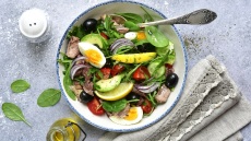 Ετοιμάζω τη δική μου υγιεινή σαλάτα