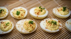 Ποιος θα σώσει τα αυγά Mimosa;